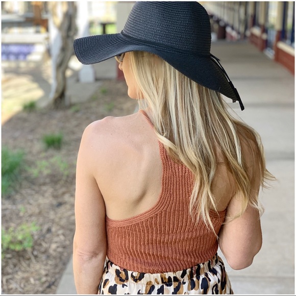 Simple Beauty Sweater Tank-Rust - Picture 2 of 3